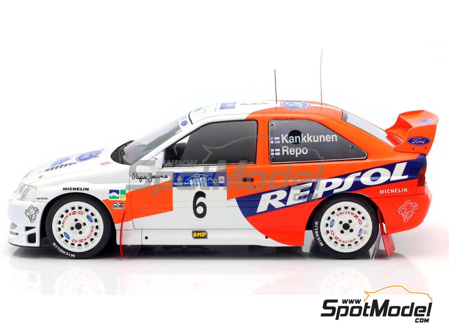 Ixo Models 18RMC172B.22: Diecast model car 1/18 scale - Ford